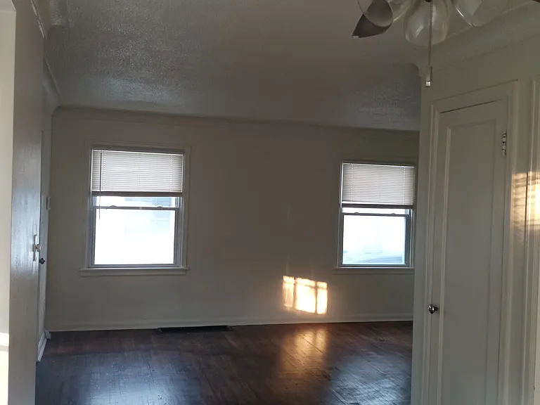 715 Southover Rd — Photo 11
