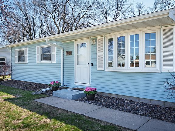 4th image of 2527 Lynn Avenue