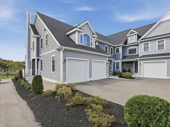 80 Lebaron Blvd #10, Lakeville, MA 02347