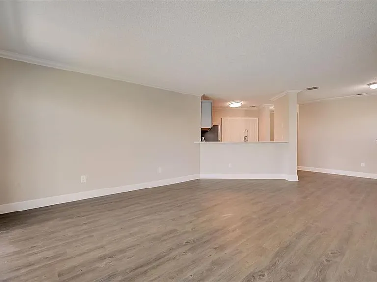 2556 Woodgate Blvd #101 — Photo 9
