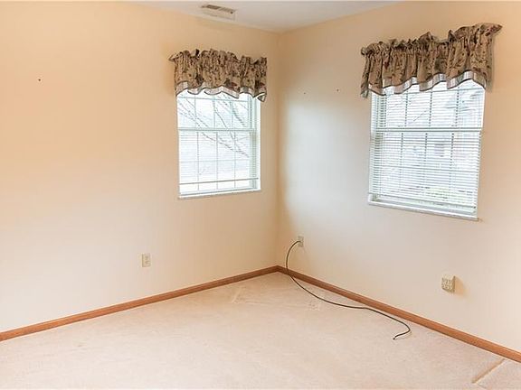 5th image of 1240 Murry Chase Ln