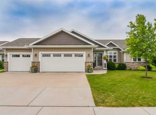 N9042 Papermaker Pass, MENASHA, WI 54952