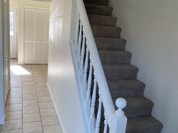 106 E Vine St #106