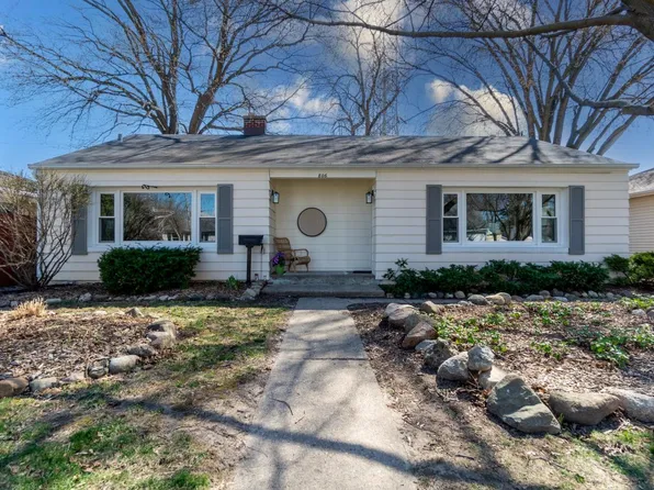 806 South 113th STREET, West Allis, WI 53214