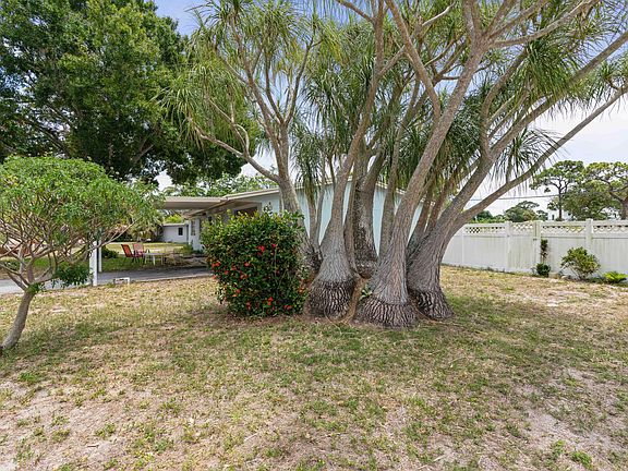 4th image of 2966 Jamaica Drive