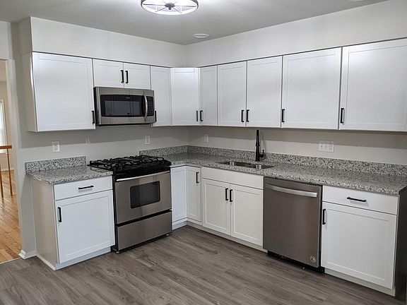 5th image of 12320 Fox Lake Ct