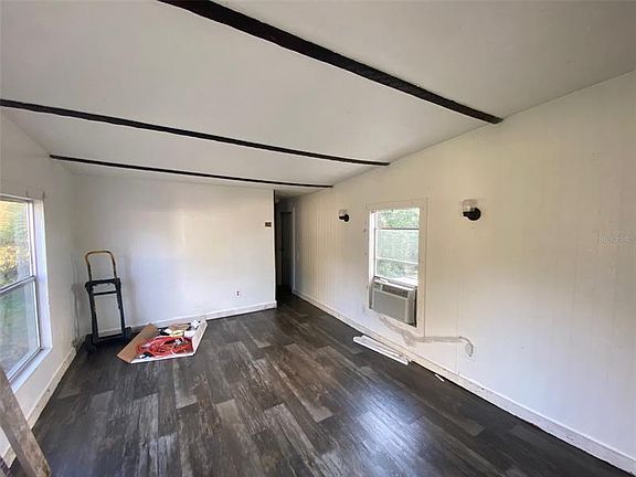 4th image of 3245 E Main St #11