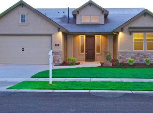 2563 N Bottlebrush Ave, Meridian, ID 83646