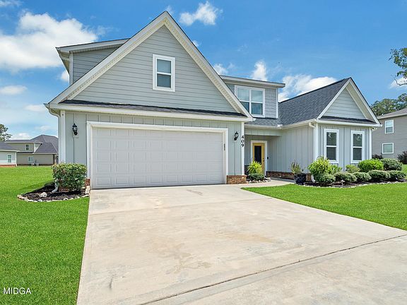 2nd image of 409 Cherry Hill Dr