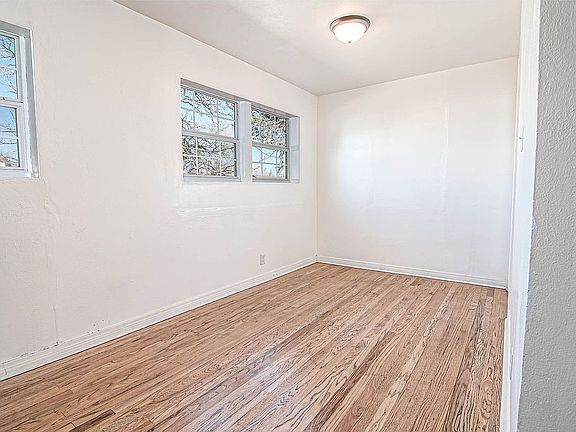 4th image of 2411 Park Blvd