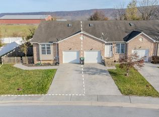 327 Lora Dr, Woodstock, VA 22664