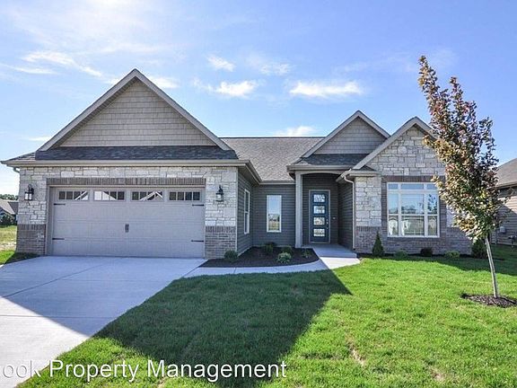 2nd image of 212 Aqueduct Cir