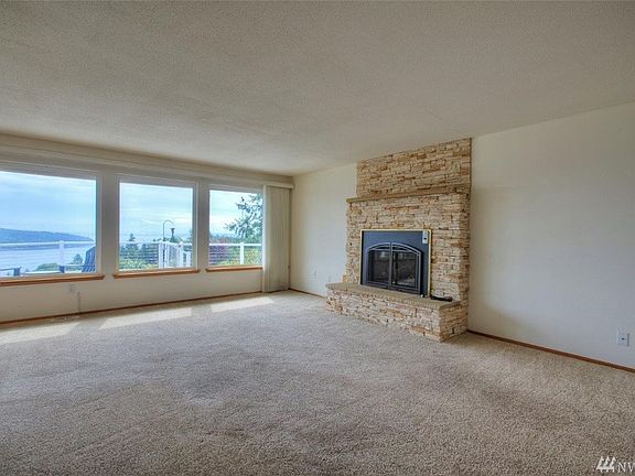 5th image of 10809 Moller Dr NW