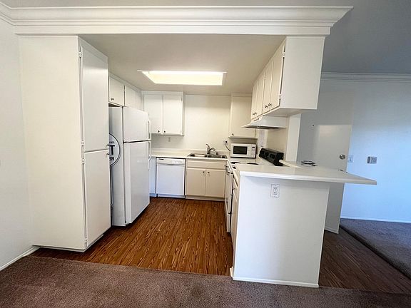 4th image of 212 Woodland Pkwy Unit 134