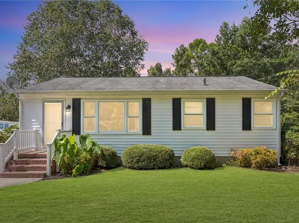 3284 Chickahominy Rd, Toano, VA 23168