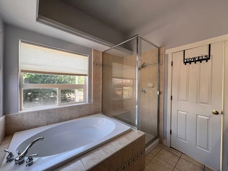 1021 Pepper Ln — Photo 28