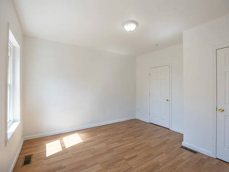 17 E Ashmead St — Photo 29