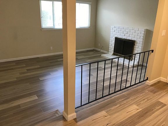 3rd image of 10350 Leola Ct APT 2