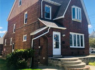 9523 243rd St, Floral Park, NY 11001