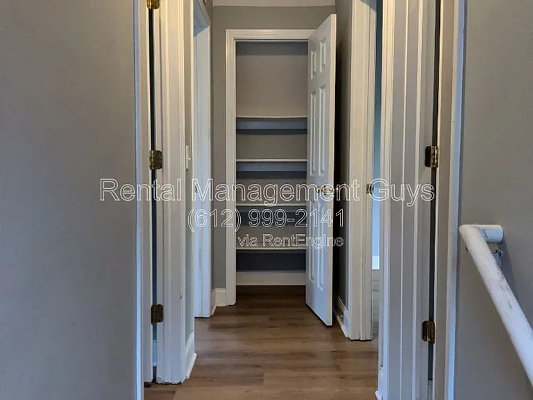 3301 Oliver Ave N — Photo 4