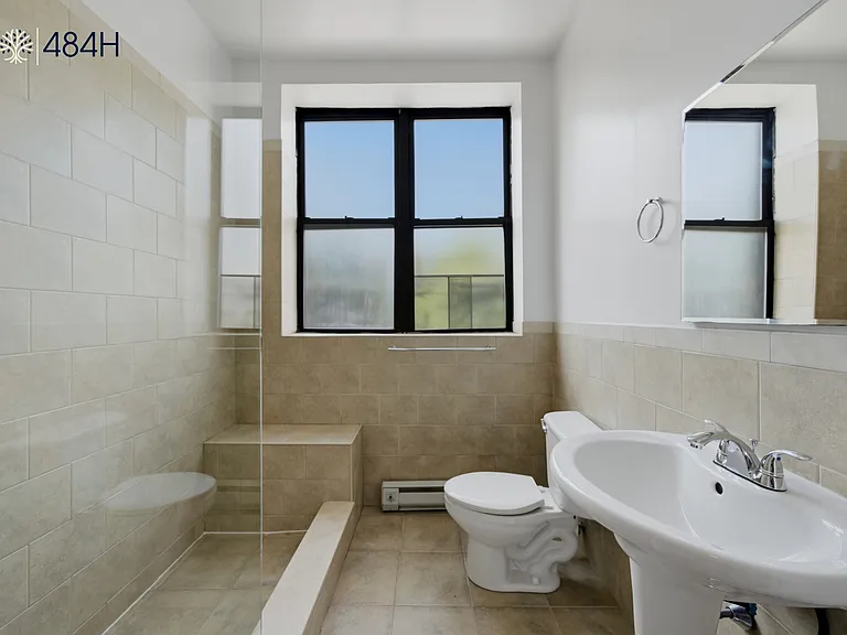 484 Humboldt St #201 — Photo 9