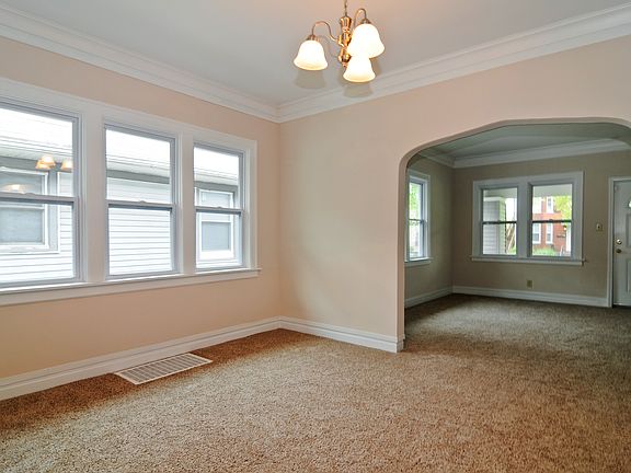 3rd image of 1223 Emerald Ave