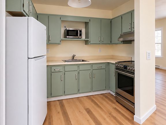 4th image of 5 Myrtle Ave Unit 3