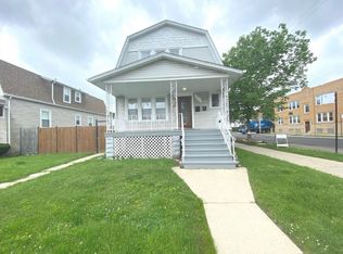 5556 N Marmora Ave #1, Chicago, IL 60630