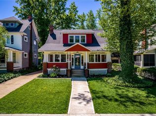 3004 Essex Rd, Cleveland Heights, OH