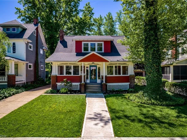 3004 Essex Rd, Cleveland Heights, OH 44118