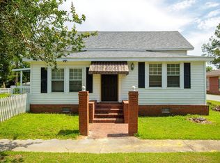 200 E Lawson St, Hahira, GA 31632