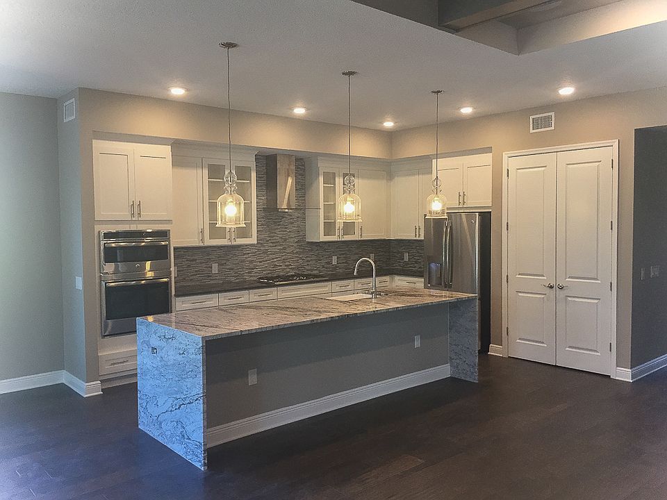 1st image of 7202 Hourglass Dr