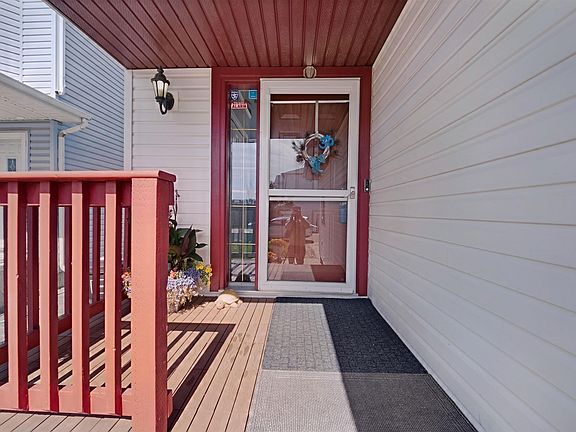 3rd image of 12918 162a Ave NW