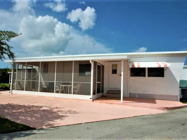 209 Lark Drive #L, Briny Breezes, FL 33435
