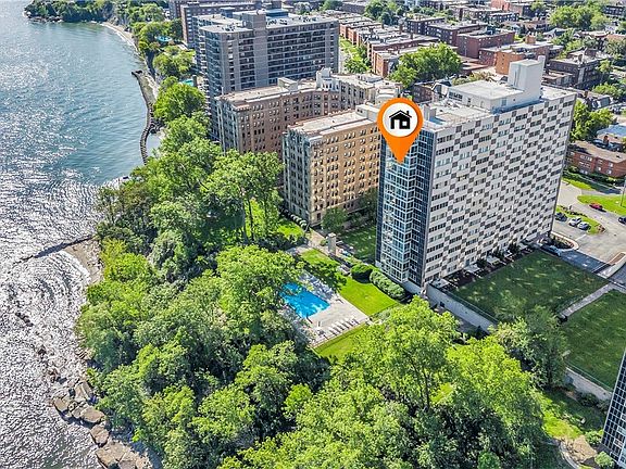 3rd image of 12520 Edgewater Dr APT 1005