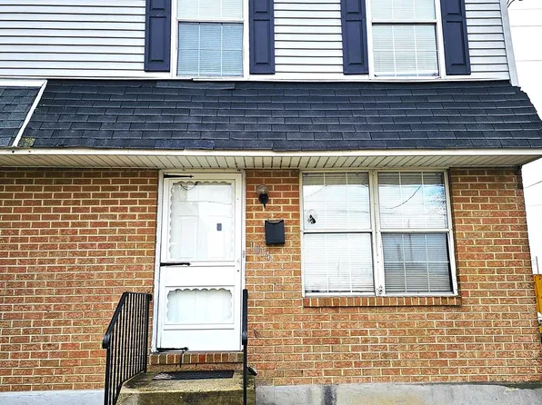 1014 McClenahan Ter, Marcus Hook, PA 19061
