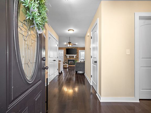 5th image of 1153 Belvoir Ln
