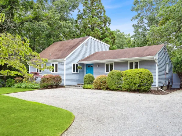 61 Edwards Hole Rd, East Hampton, NY 11937