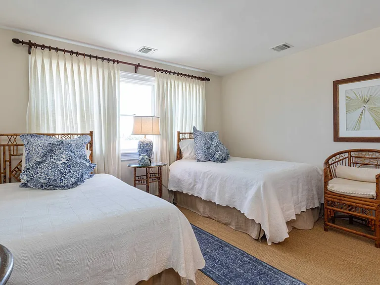 25 Tiffany Way — Photo 19