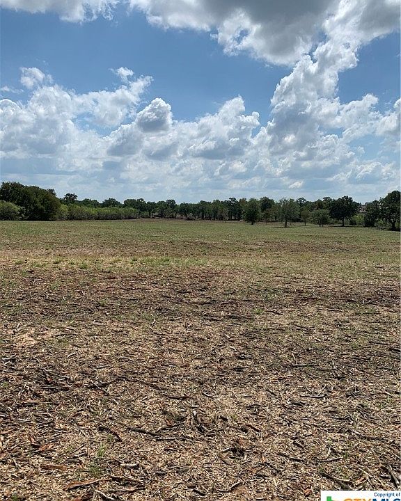 2nd image of Spanish Oaks Blvd
