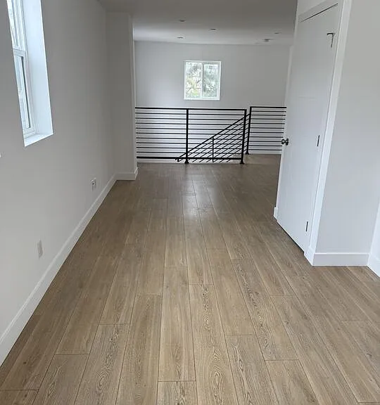 227 N Park View St #1/2 — Photo 2