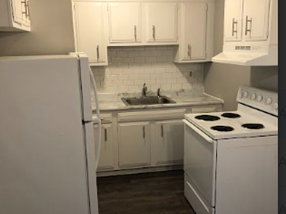 4th image of 5680 Pardee Ave Unit 1