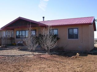 169 Cuchilla Rd, Ranchos De Taos, NM 87557