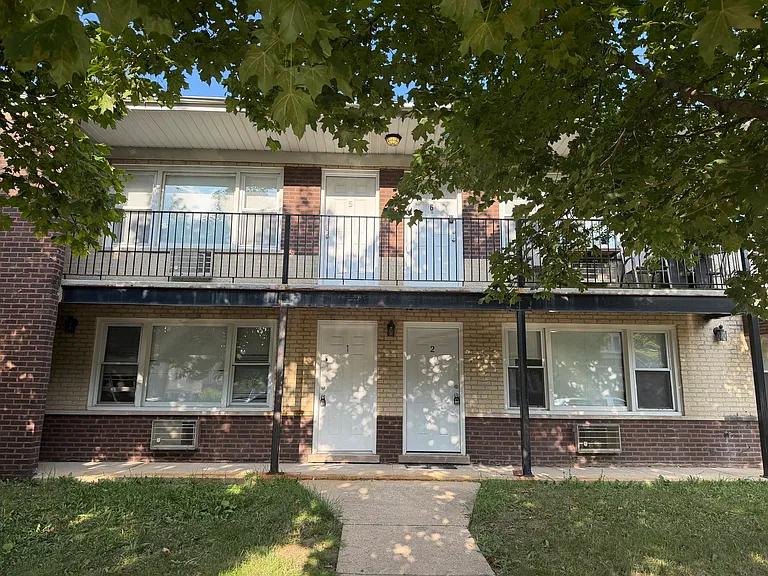 5331 S Kilbourn Ave #2 — Photo 1