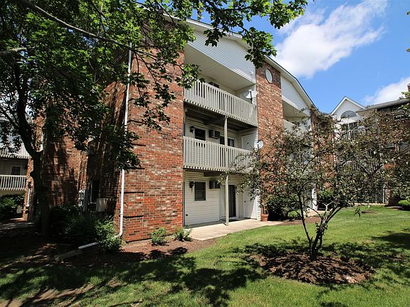 3rd image of 4314 W Shamrock Ln APT 2A