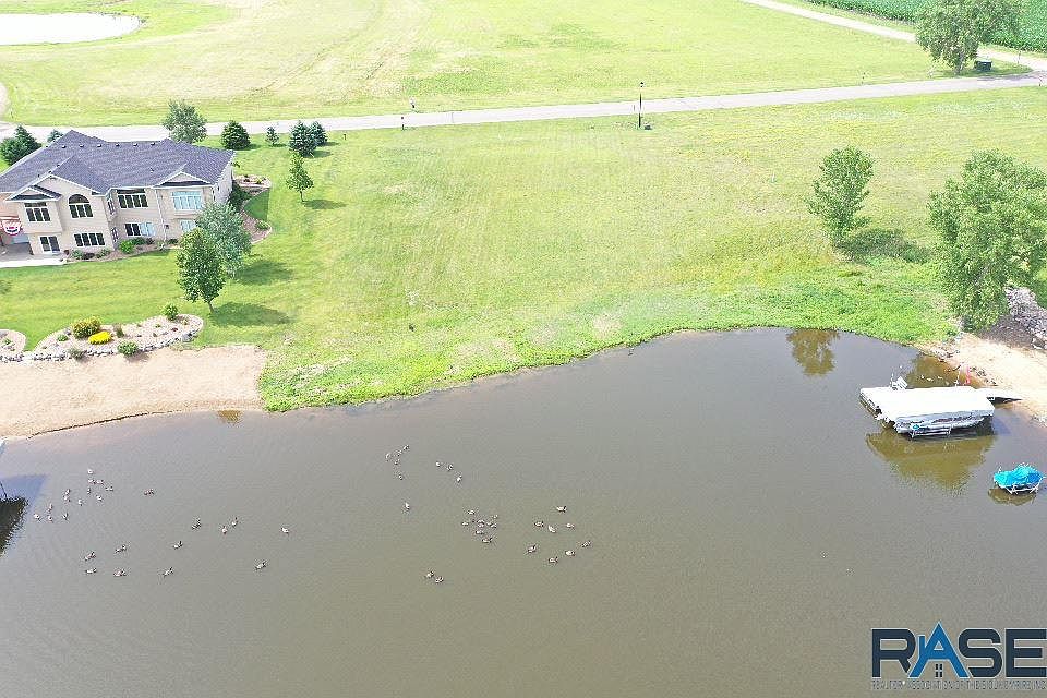 2nd image of 108 Linden Dr