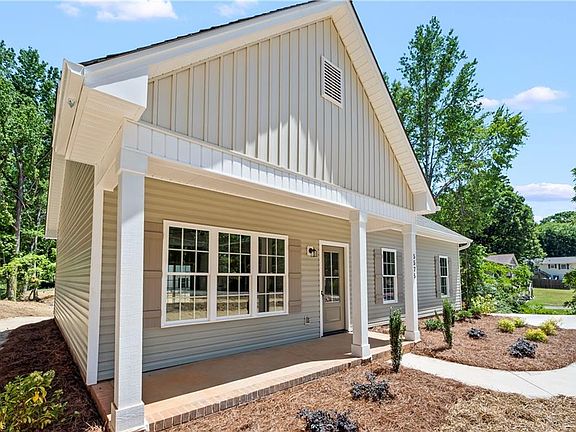 3rd image of 5575 Marty Ln