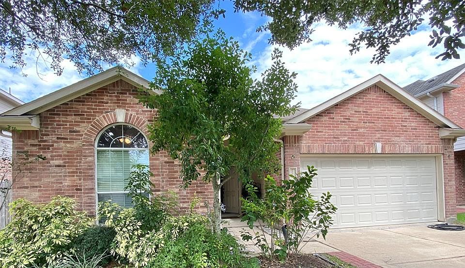 1st image of 25318 Bright Hollow Ln