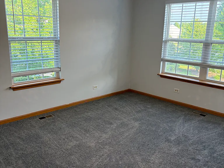102 Louie Ln #B — Photo 5