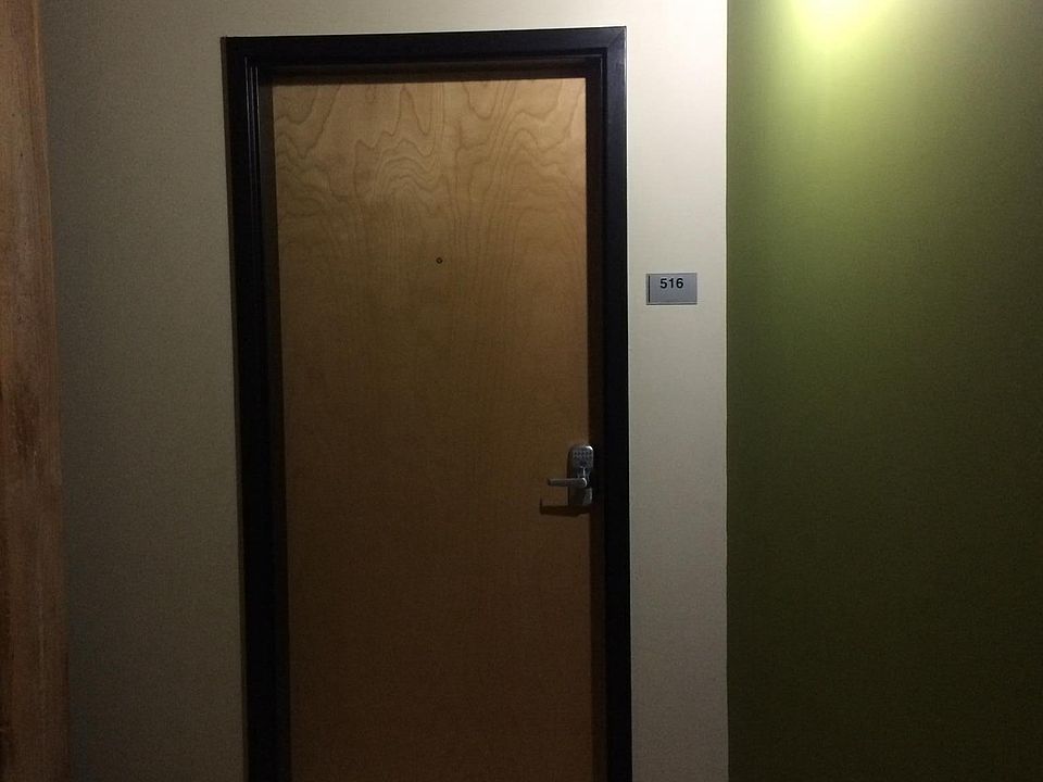 Front door to 516